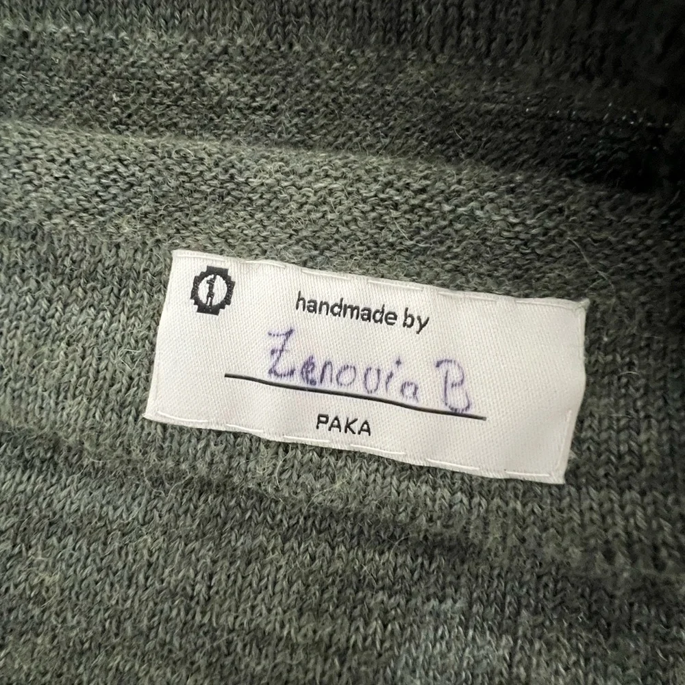 PAKA - Men's Green Hooded Sweater - Picture 3 of 9